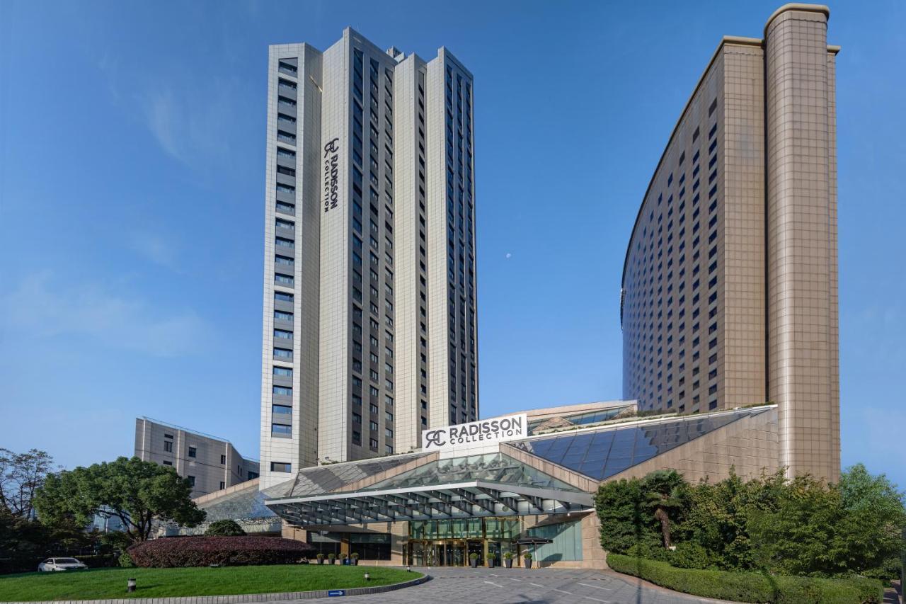 Radisson Collection Hotel, Yangtze Shanghai Exterior photo